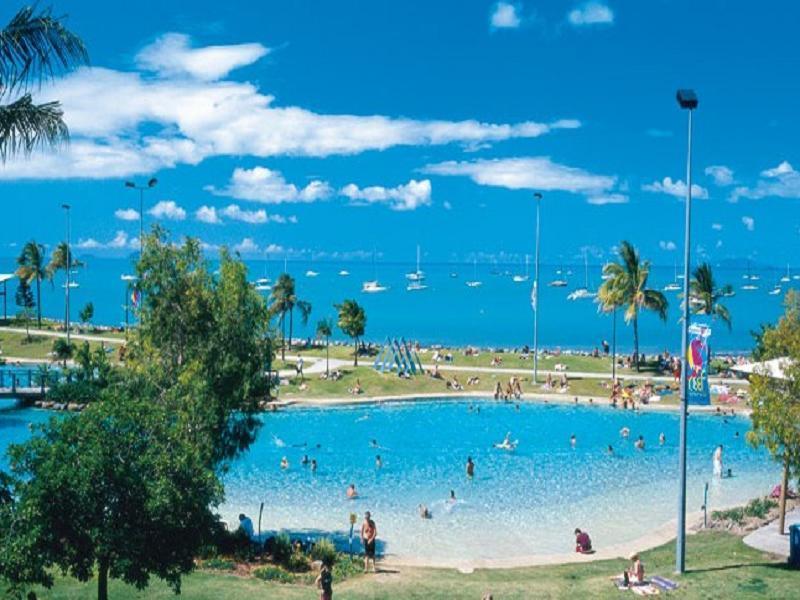 Backpackers By The Bay Hostel Airlie Beach Luaran gambar